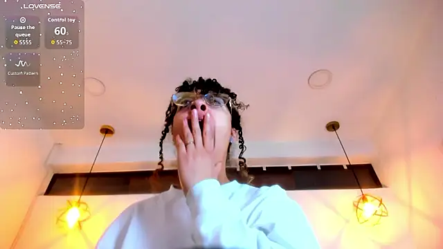 Snapshot of Hanna_Cornee_ chatting on February 24, 2026, 12:03 pm Hanna Cornee online show from February 24, 2026, 12:03 pm