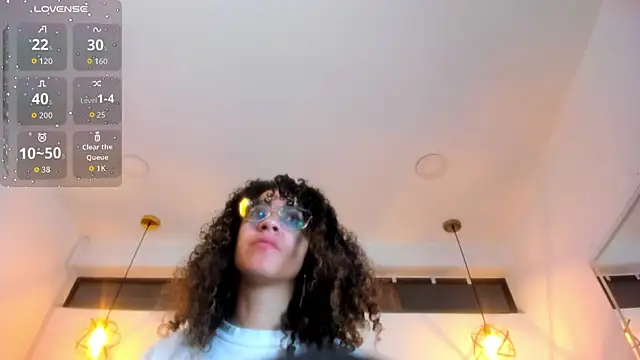 Snapshot of Hanna_Cornee_ chatting on March 2, 2026, 12:23 pm Hanna Cornee online show from March 2, 2026, 12:23 pm