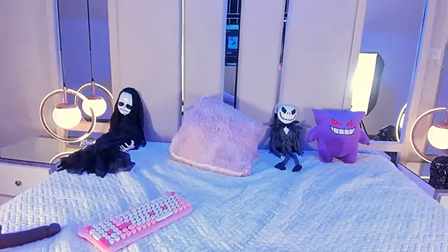 Snapshot of VesperVelvet chatting on October 9, 2025, 8:51 pm VesperVelvet online show from October 9, 2025, 8:51 pm