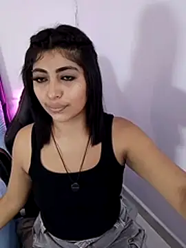 Kaylachannell online show from April 1, 2026, 3:18 am