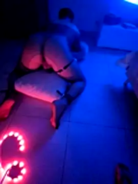 Soumis06000 online show from April 21, 2026, 8:55 pm