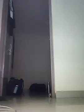 nishaa baby online show from October 1, 2025, 8:04 pm