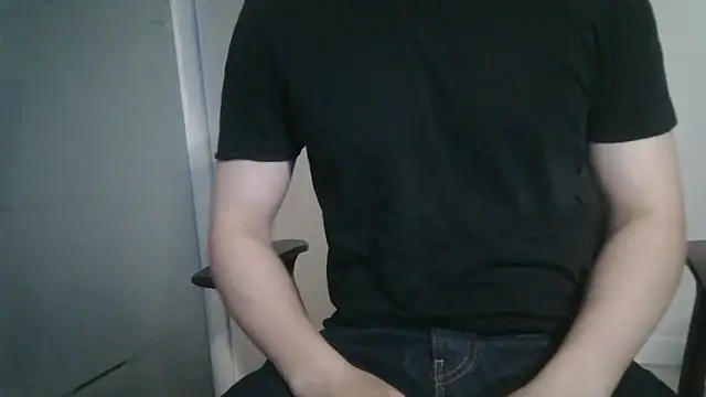 111owo111 online show from May 17, 2026, 2:46 pm