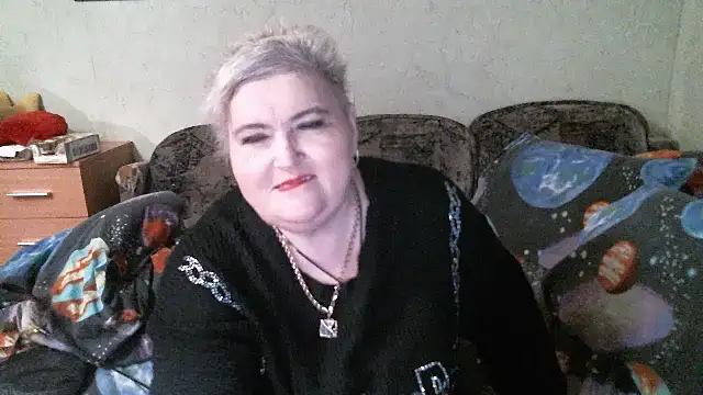 Lana555 online show from April 21, 2026, 7:39 pm