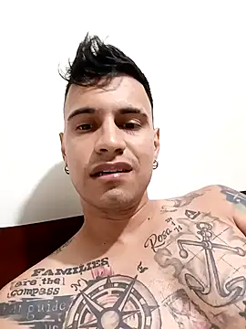 Snapshot of Benito-Ca chatting on March 23, 2026, 12:58 am Benito-Ca online show from March 23, 2026, 12:58 am