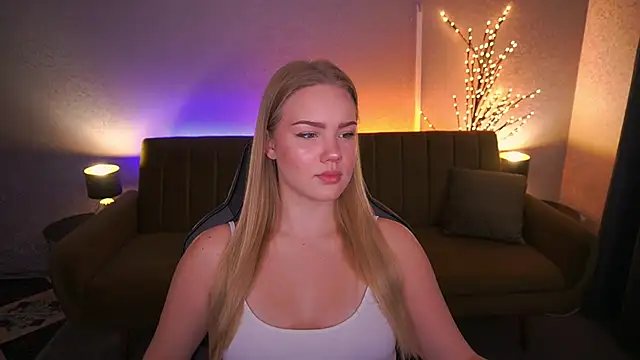 CelesteNoir online show from October 10, 2025, 6:23 am