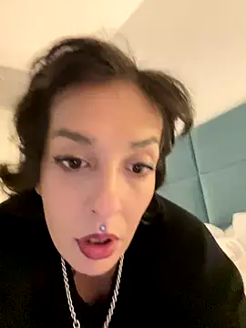 Snapshot of Piggiteablacktea chatting on November 11, 2025, 7:58 pm Piggiteablacktea online show from November 11, 2025, 7:58 pm