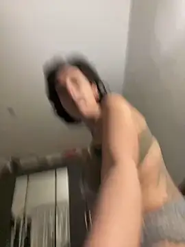 Snapshot of Piggiteablacktea chatting on November 14, 2025, 11:24 pm Piggiteablacktea online show from November 14, 2025, 11:24 pm