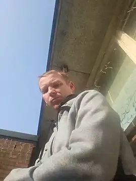 piercingpik online show from March 9, 2026, 3:05 pm