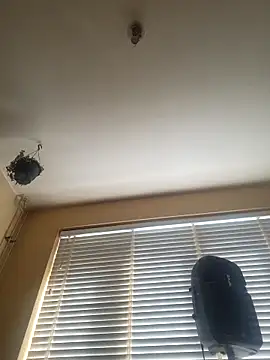 piercingpik online show from April 21, 2026, 9:15 am