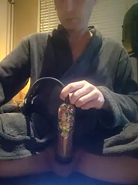 piercingpik online show from April 21, 2026, 10:34 pm