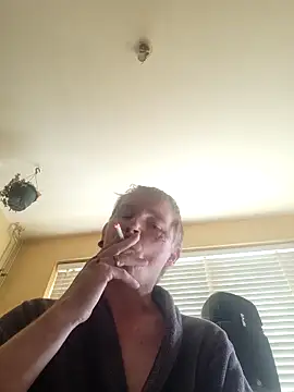 piercingpik online show from April 27, 2026, 9:18 am