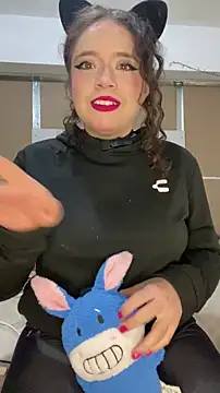 Lucy YupiSweet online show from January 14, 2026, 10:25 pm