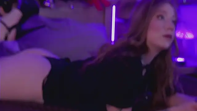 Snapshot of MiaEuphoria_ chatting on January 10, 2026, 3:52 am MiaEuphoria online show from January 10, 2026, 3:52 am