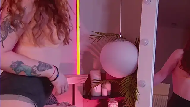 Snapshot of MiaEuphoria_ chatting on February 9, 2026, 4:05 am MiaEuphoria online show from February 9, 2026, 4:05 am