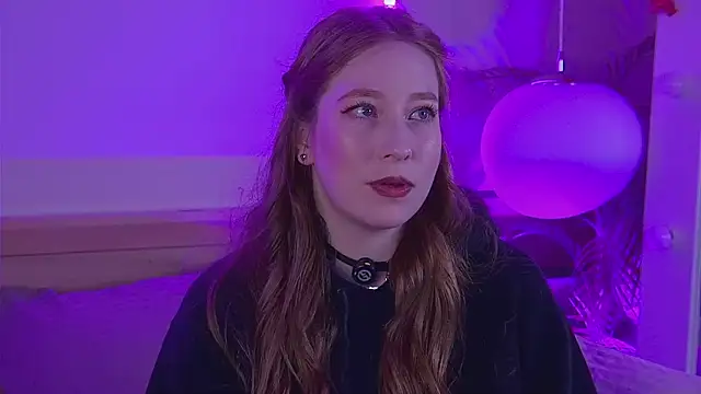 Snapshot of MiaEuphoria_ chatting on February 20, 2026, 6:26 am MiaEuphoria online show from February 20, 2026, 6:26 am