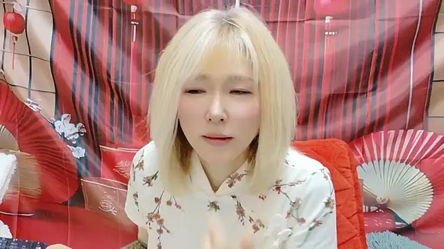 Snapshot of kimagure-fu- chatting on May 19, 2026, 1:39 pm kimagure-fu- online show from May 19, 2026, 1:39 pm