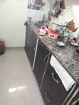 Pihu Chopra online show from December 5, 2025, 3:37 am