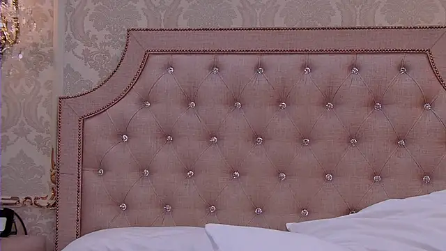 Snapshot of Kate_Storm chatting on September 10, 2025, 4:12 am Kate Storm online show from September 10, 2025, 4:12 am