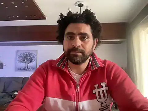 Snapshot of curiousxs chatting on March 31, 2026, 2:17 pm curiousxs online show from March 31, 2026, 2:17 pm