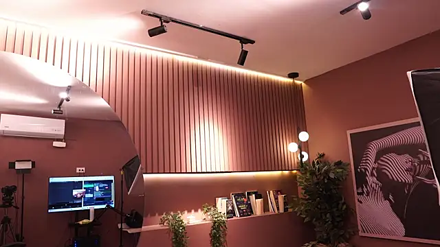 Ethan occonor online show from April 22, 2026, 12:39 pm