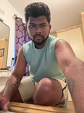 Snapshot of CrazyShashank chatting on December 19, 2025, 8:32 am CrazyShashank online show from December 19, 2025, 8:32 am