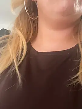 KaylaTrudi online show from January 12, 2026, 1:05 pm