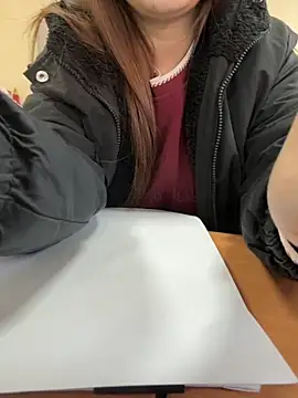 PhuongNhi21 online show from November 26, 2025, 1:06 am