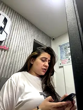 megvibes online show from October 28, 2025, 12:03 am