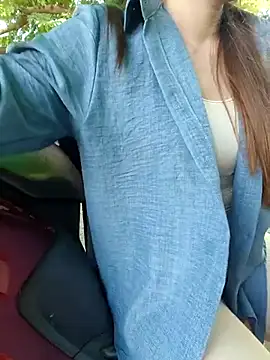 Tina Ty online show from November 18, 2025, 7:02 am