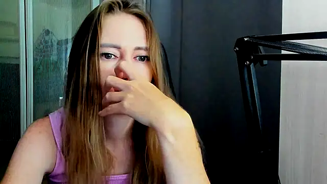 Snapshot of JessFoxxx chatting on June 26, 2026, 12:59 am JessFoxxx online show from June 26, 2026, 12:59 am