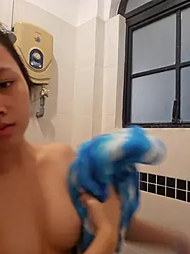 lirz06 online show from October 14, 2025, 10:49 am