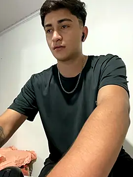 Tavinho067 online show from October 31, 2025, 4:13 am