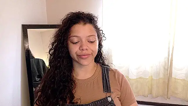 Snapshot of Amanda_sweet chatting on June 19, 2026, 1:37 pm Amanda sweet online show from June 19, 2026, 1:37 pm