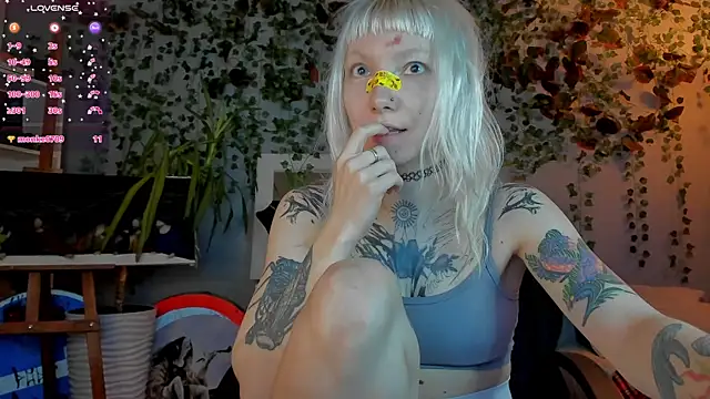 Snapshot of tattoo_art_baby chatting on August 8, 2026, 5:31 am tattoo art baby online show from August 8, 2026, 5:31 am