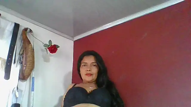 DianaOchoa  online show from April 8, 2026, 8:09 pm