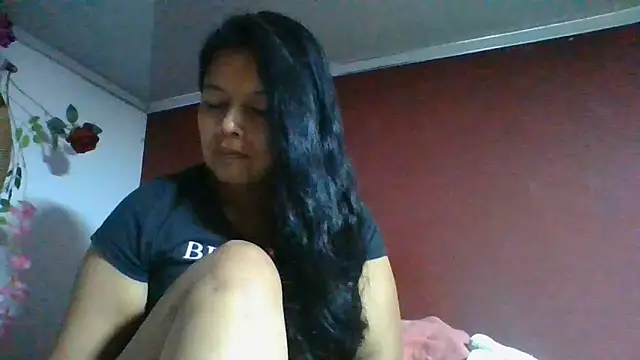 Snapshot of DianaOchoa_ chatting on June 16, 2026, 2:03 am DianaOchoa online show from June 16, 2026, 2:03 am