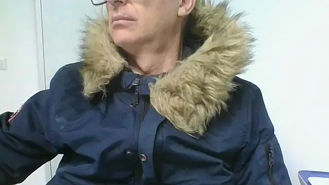 Snapshot of Sensor2000 chatting on February 19, 2026, 10:00 am Sensor2000 online show from February 19, 2026, 10:00 am