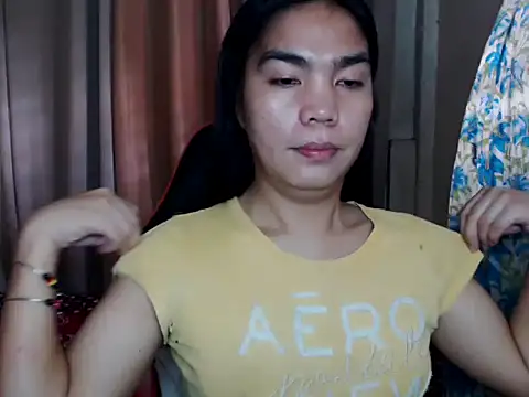 Snapshot of Simple_Martina chatting on September 26, 2025, 2:04 am Simple Martina online show from September 26, 2025, 2:04 am