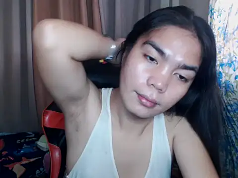 Snapshot of Simple_Martina chatting on October 3, 2025, 1:35 am Simple Martina online show from October 3, 2025, 1:35 am