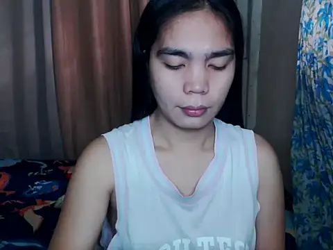 Snapshot of Simple_Martina chatting on October 11, 2025, 1:27 am Simple Martina online show from October 11, 2025, 1:27 am