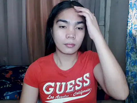 Snapshot of Simple_Martina chatting on October 29, 2025, 1:19 am Simple Martina online show from October 29, 2025, 1:19 am