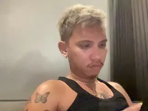 Snapshot of _dantegulapa chatting on December 5, 2025, 8:23 am dantegulapa online show from December 5, 2025, 8:23 am