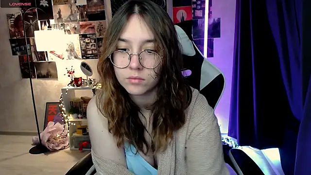 ameliameadd online show from September 18, 2025, 7:32 am