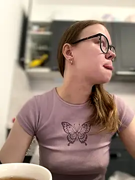  CherryBloom  online show from October 13, 2025, 11:21 am