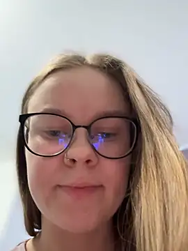  CherryBloom  online show from February 19, 2026, 10:11 am