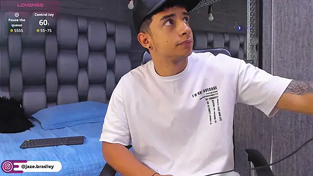 jaze bradley online show from November 8, 2025, 11:43 am