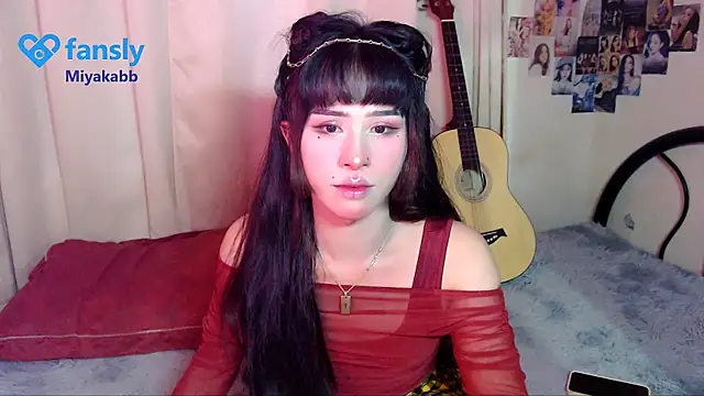 Snapshot of chakababe chatting on April 4, 2026, 8:17 pm chakababe online show from April 4, 2026, 8:17 pm