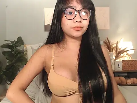 Snapshot of HotAsianGabby69 chatting on July 10, 2026, 7:27 pm HotAsianGabby69 online show from July 10, 2026, 7:27 pm