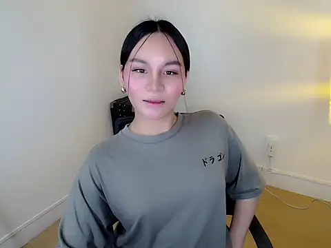 holly tabby online show from February 1, 2026, 1:15 am